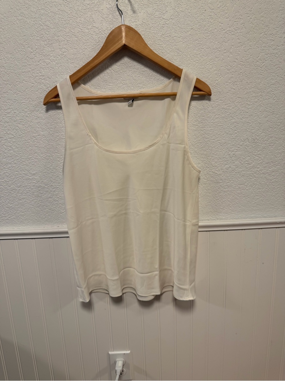 Banana Republic Factory Ivory Scoop Neck Tank